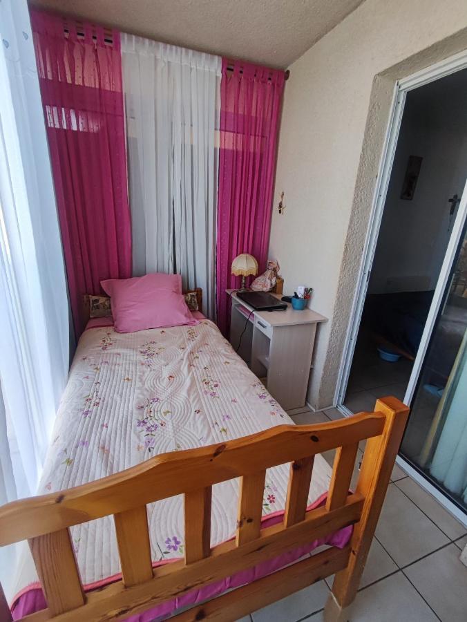 A 5 Mn A Pied De La Mer, Piscine ,tennis, Paillote Apartment