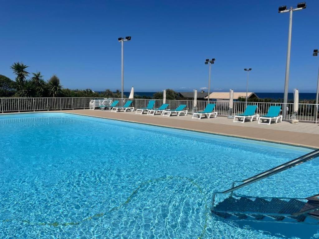 A 5 Mn A Pied De La Mer, Piscine ,tennis, Paillote *